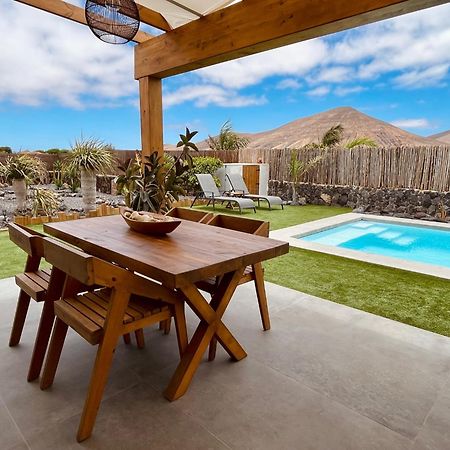 Bungalow + Piscina Independiente La Oliva Kültér fotó