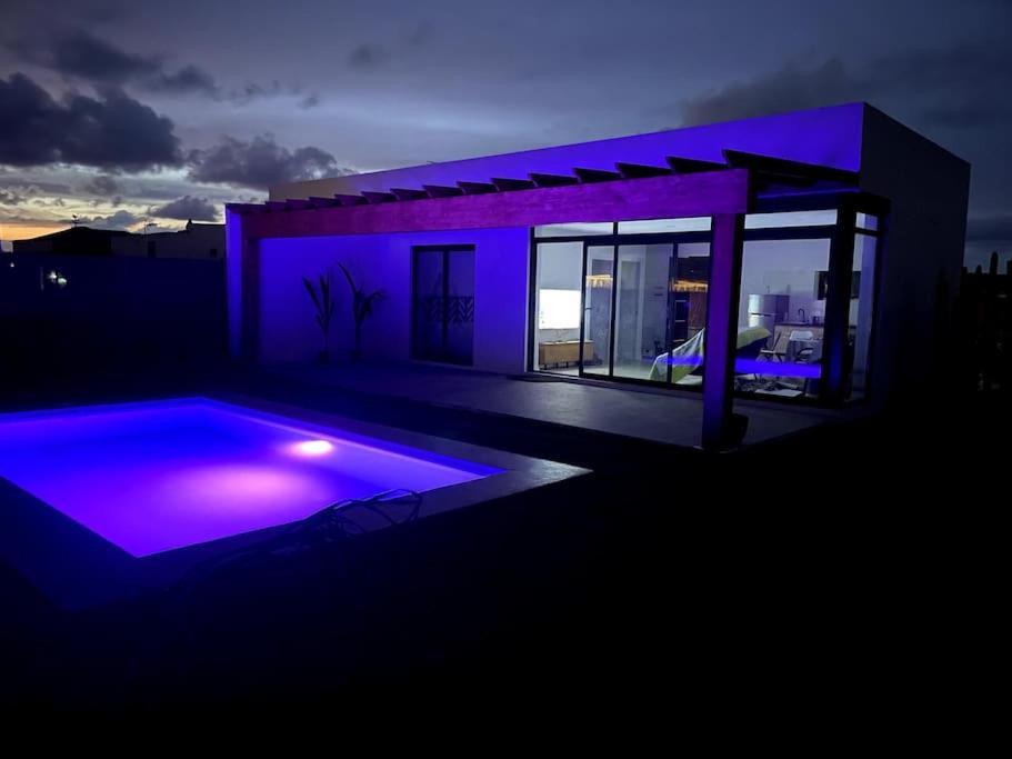 Bungalow + Piscina Independiente La Oliva Kültér fotó