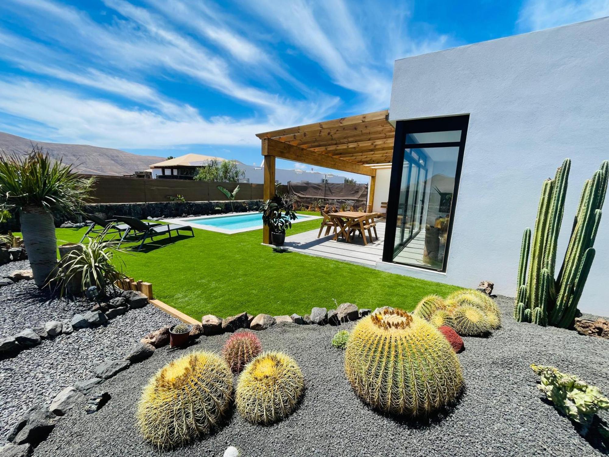 Bungalow + Piscina Independiente La Oliva Kültér fotó