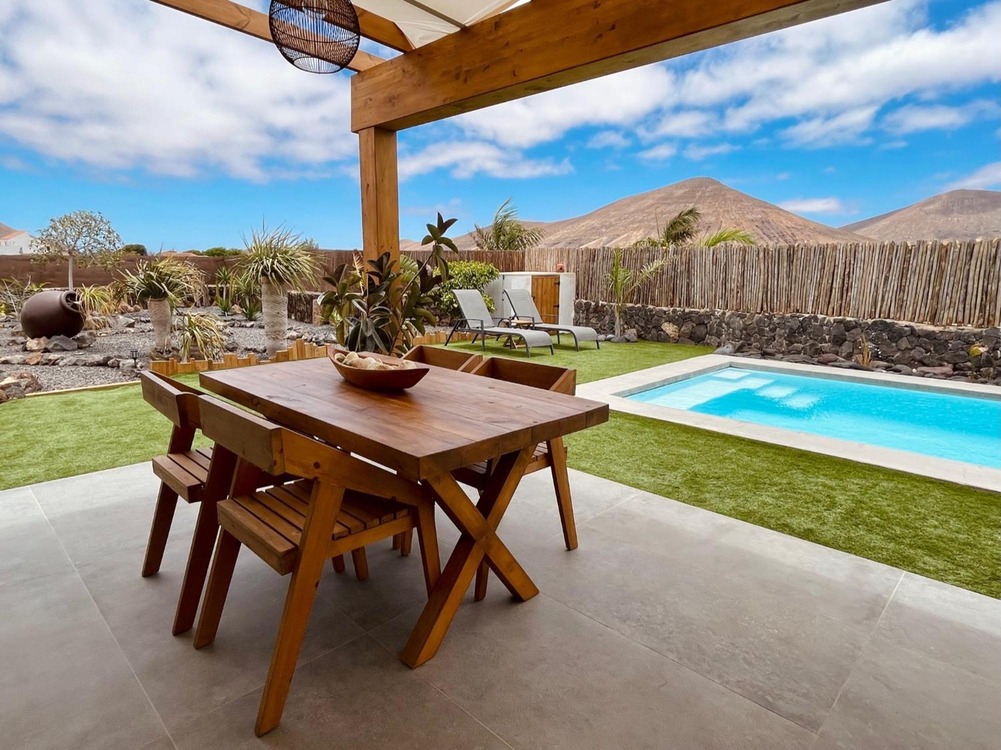 Bungalow + Piscina Independiente La Oliva Kültér fotó
